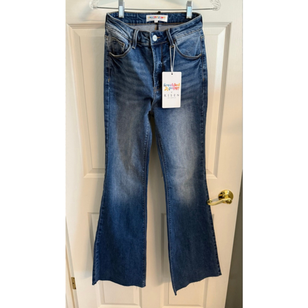 Risen brand flare jeans Freckled Poppy NWTs size 5/27 color/dark